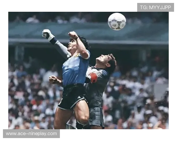 胜场纪录缔造者足球巨星缔写绿茵场上最辉煌传奇